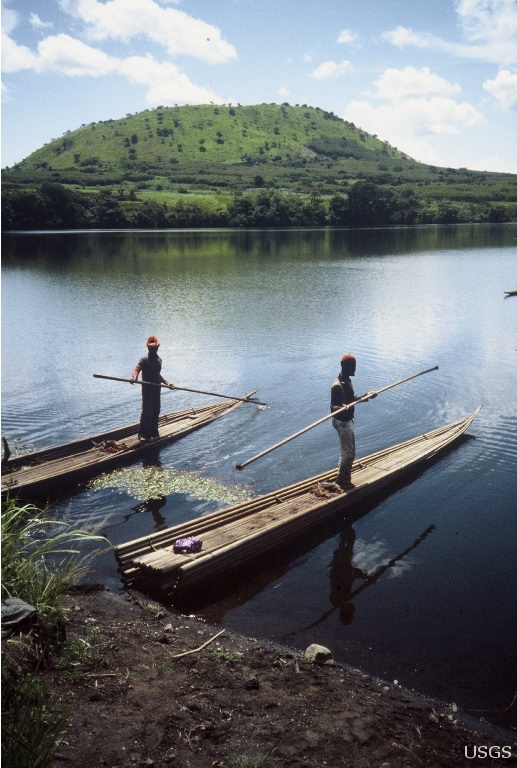 Lake_Nyos_1992_001